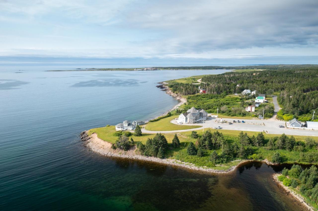 North Star Beach Suites Louisbourg Eksteriør bilde