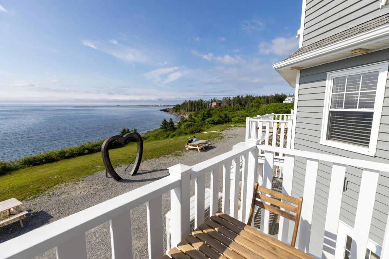 North Star Beach Suites Louisbourg Eksteriør bilde