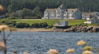 North Star Beach Suites Louisbourg Eksteriør bilde